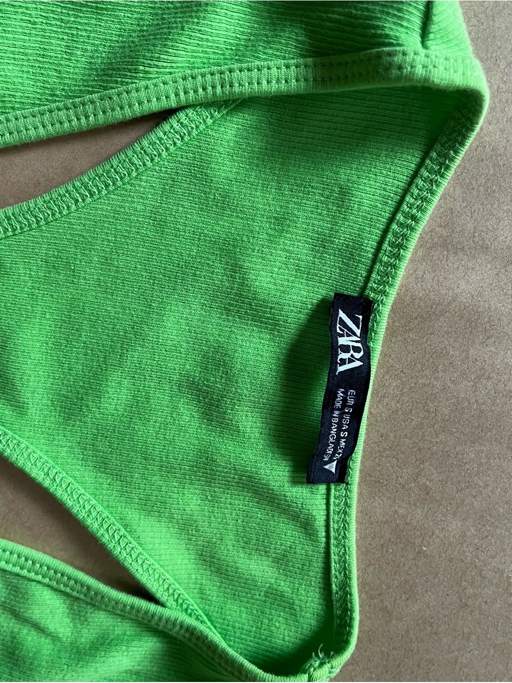 Zara Neon Green Ribbed Racerback Crop Tank - Picture 2 of 3